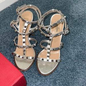 Valentino Garavani Rockstud Metallic Shoes